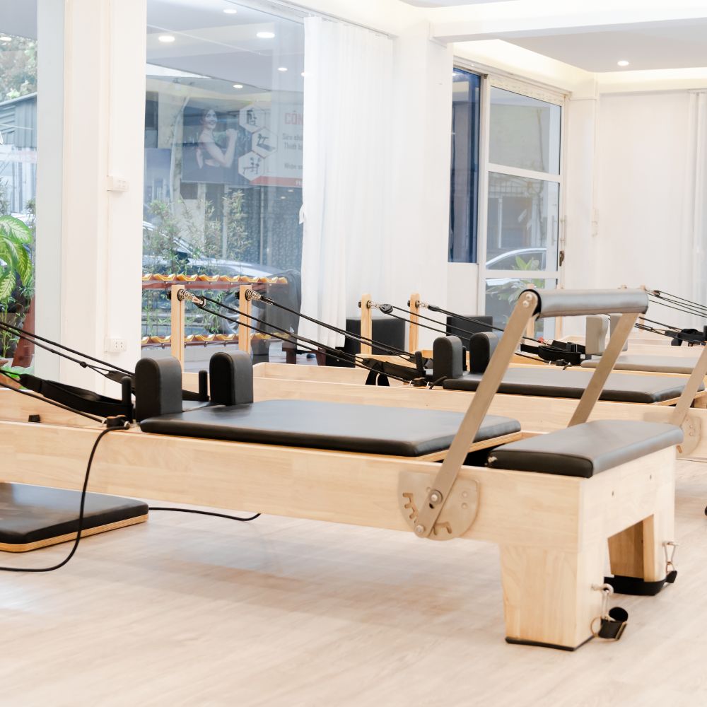 Chaise, barrel et table pilates Image