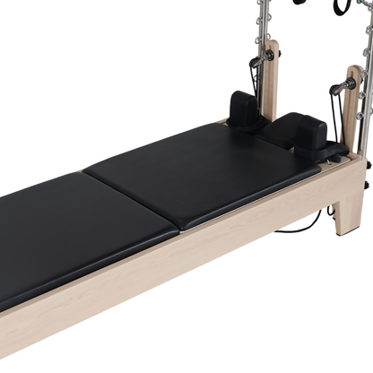 Reformer Pilates en érable avec tour - Atelier Pilate